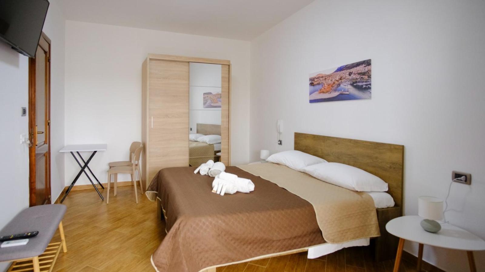 Sofia Rooms 카스텔라마레델골포 외부 사진