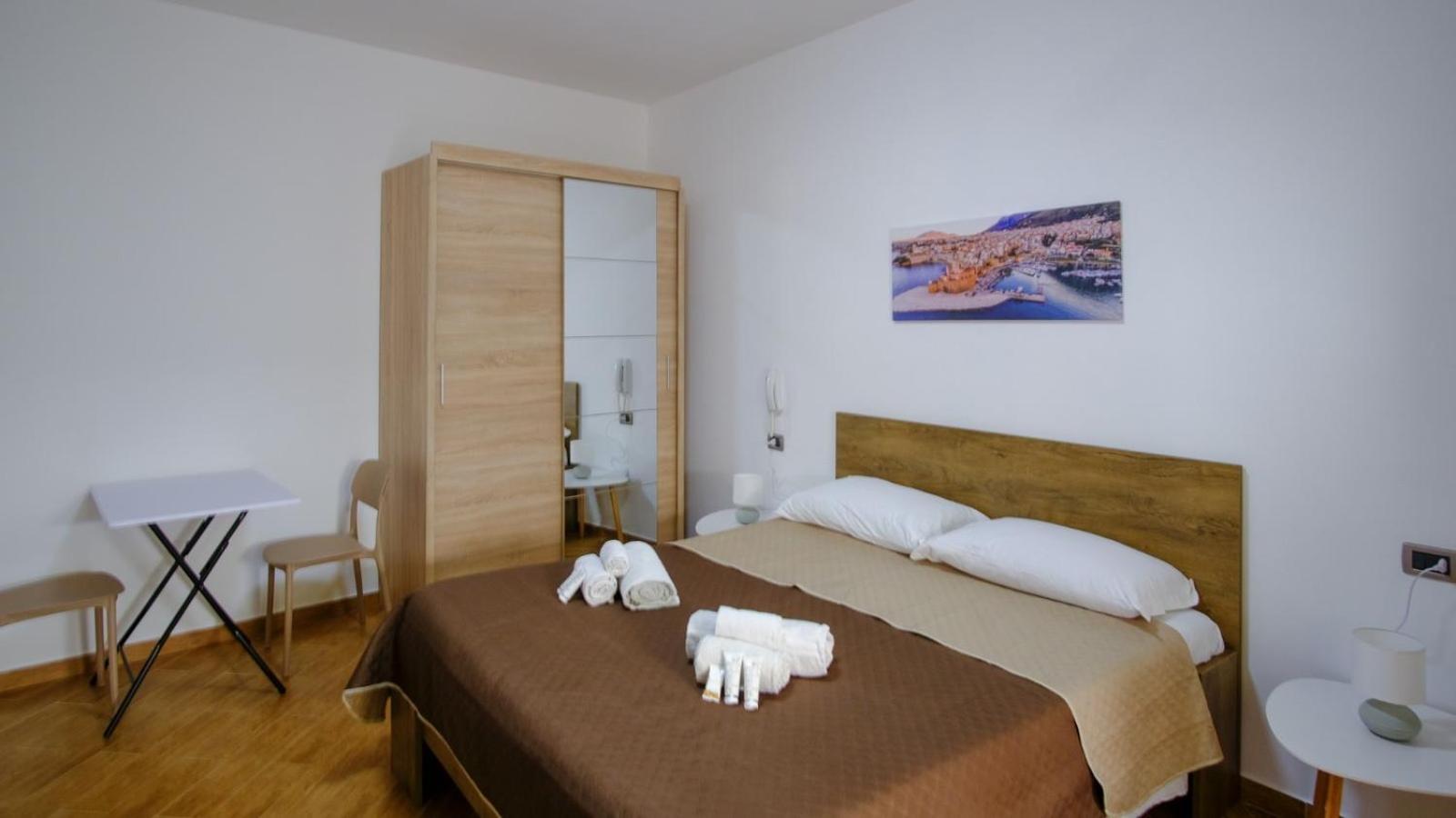Sofia Rooms 카스텔라마레델골포 외부 사진
