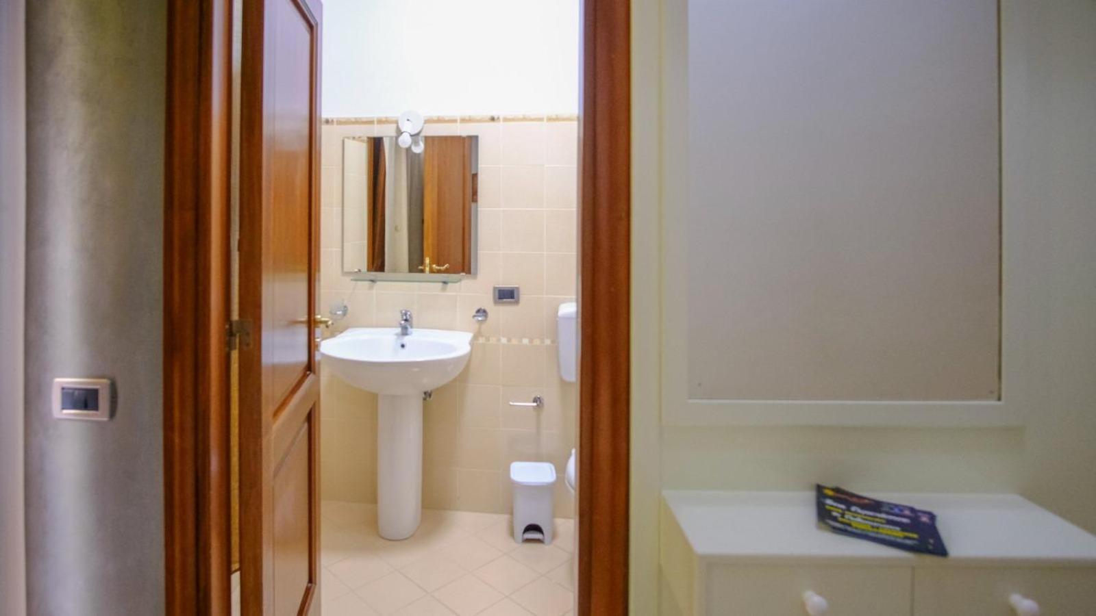 Sofia Rooms 카스텔라마레델골포 외부 사진